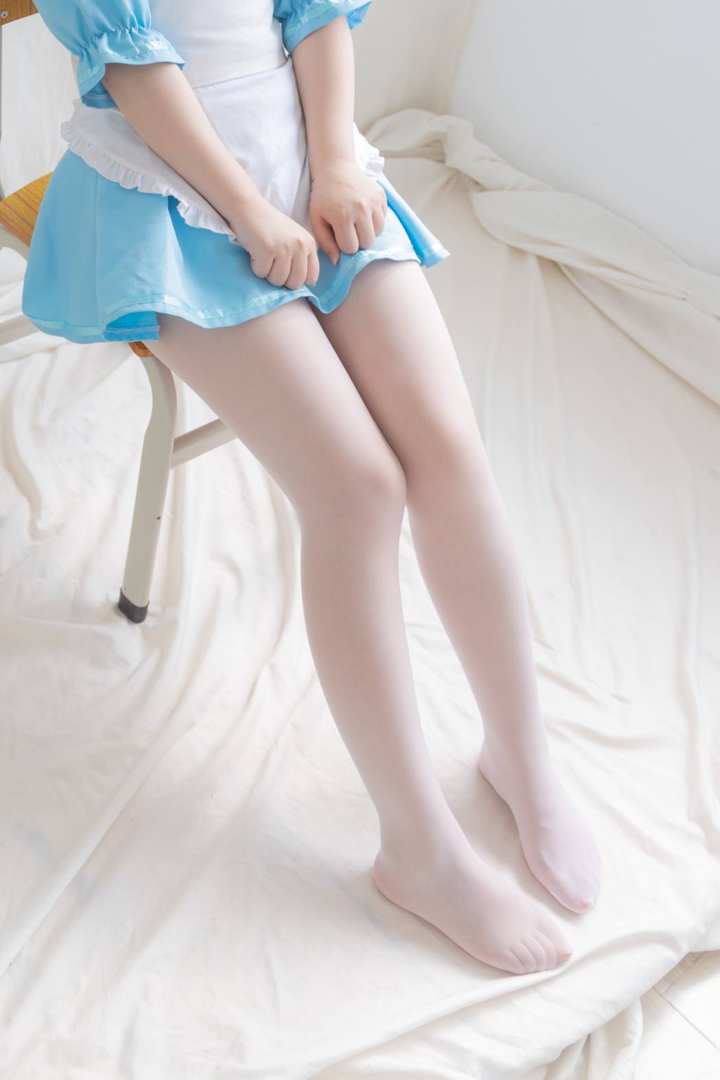 图片[5]-女仆装白丝女孩【43P】20014-朵兔兔
