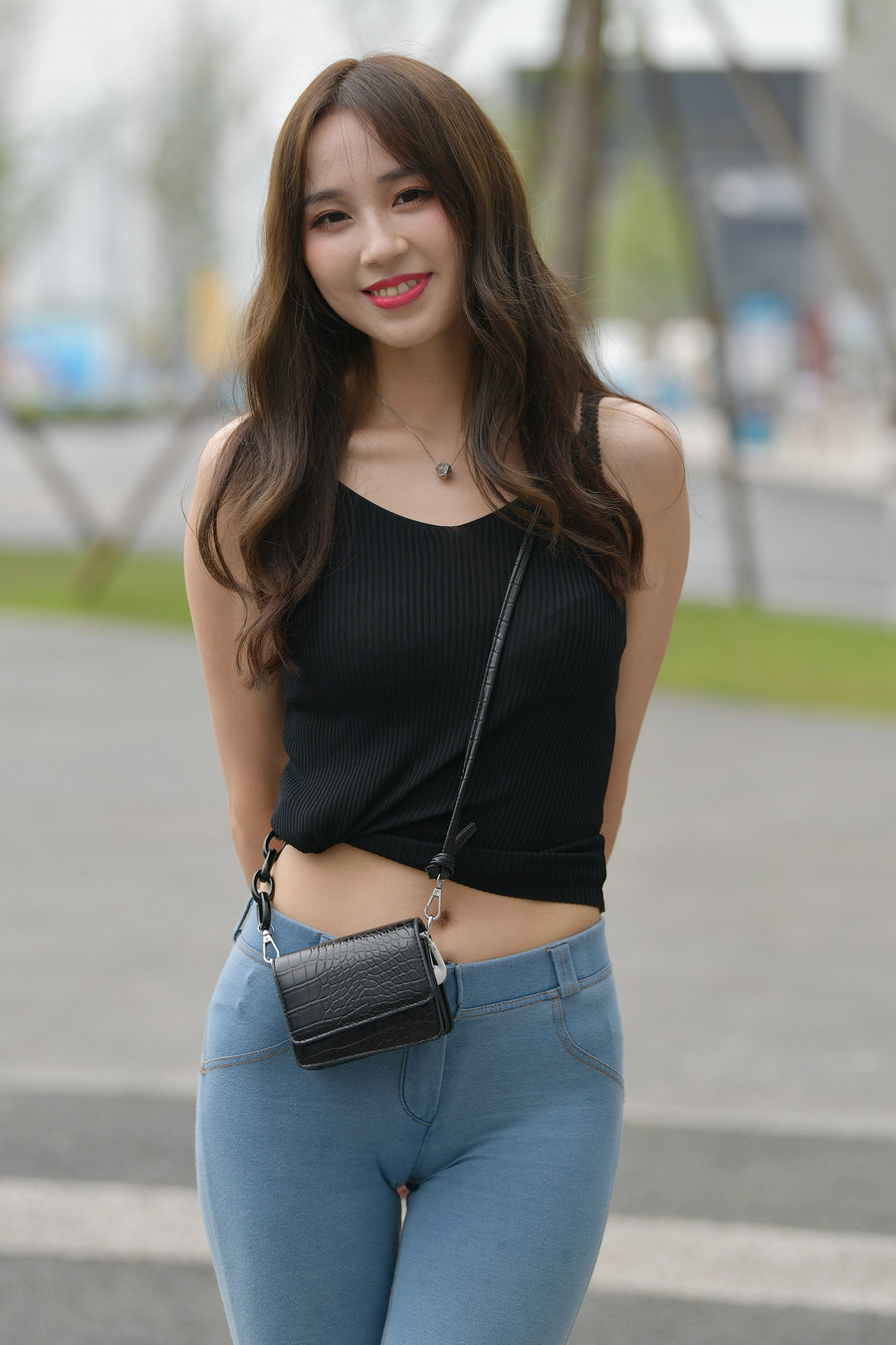 图片[1]-紧身牛仔裤女孩J3808 276P-3.31GB-朵兔兔
