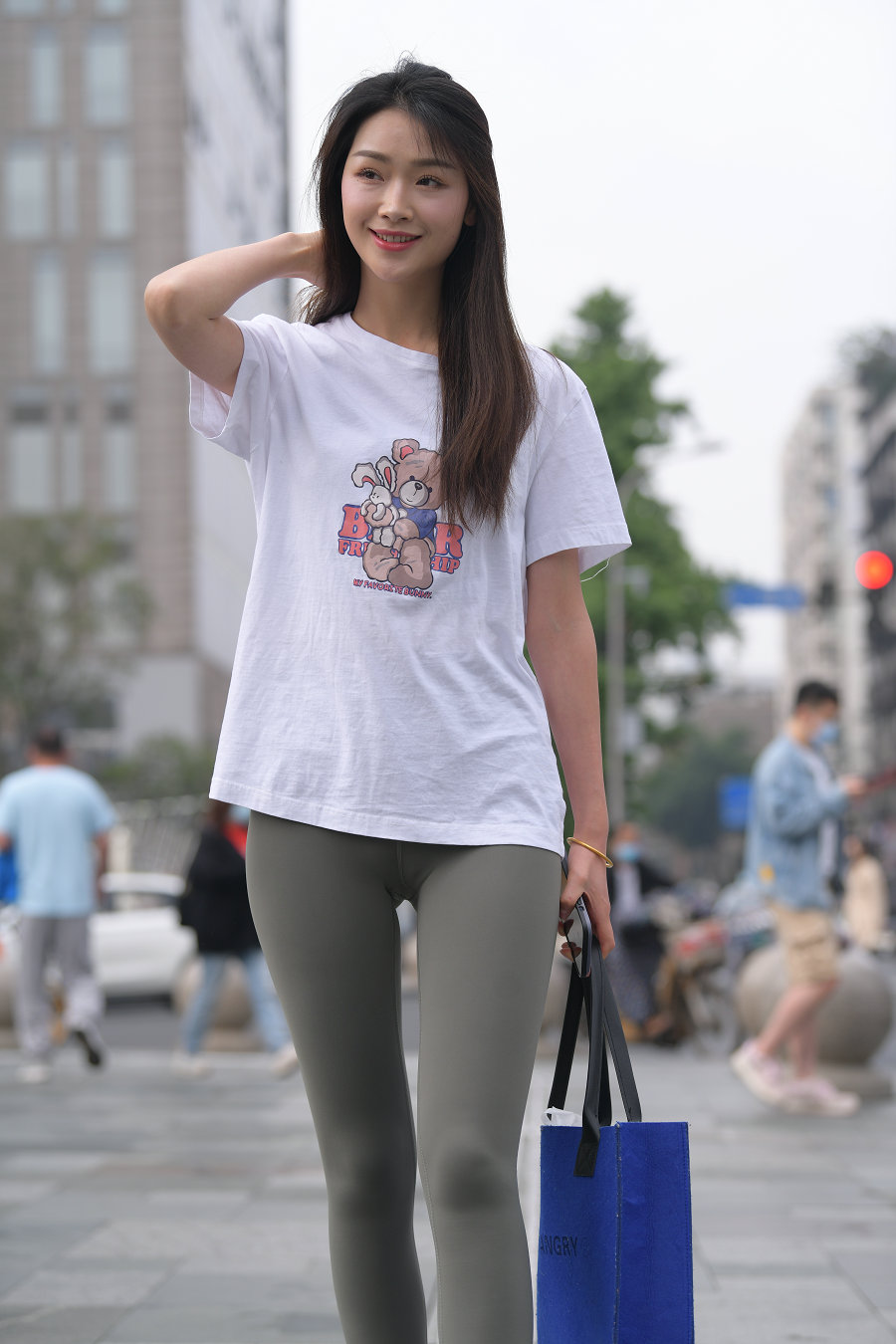 图片[1]-一身休闲装的瑜伽裤女孩J2961 709P1V-24.1GB-朵兔兔