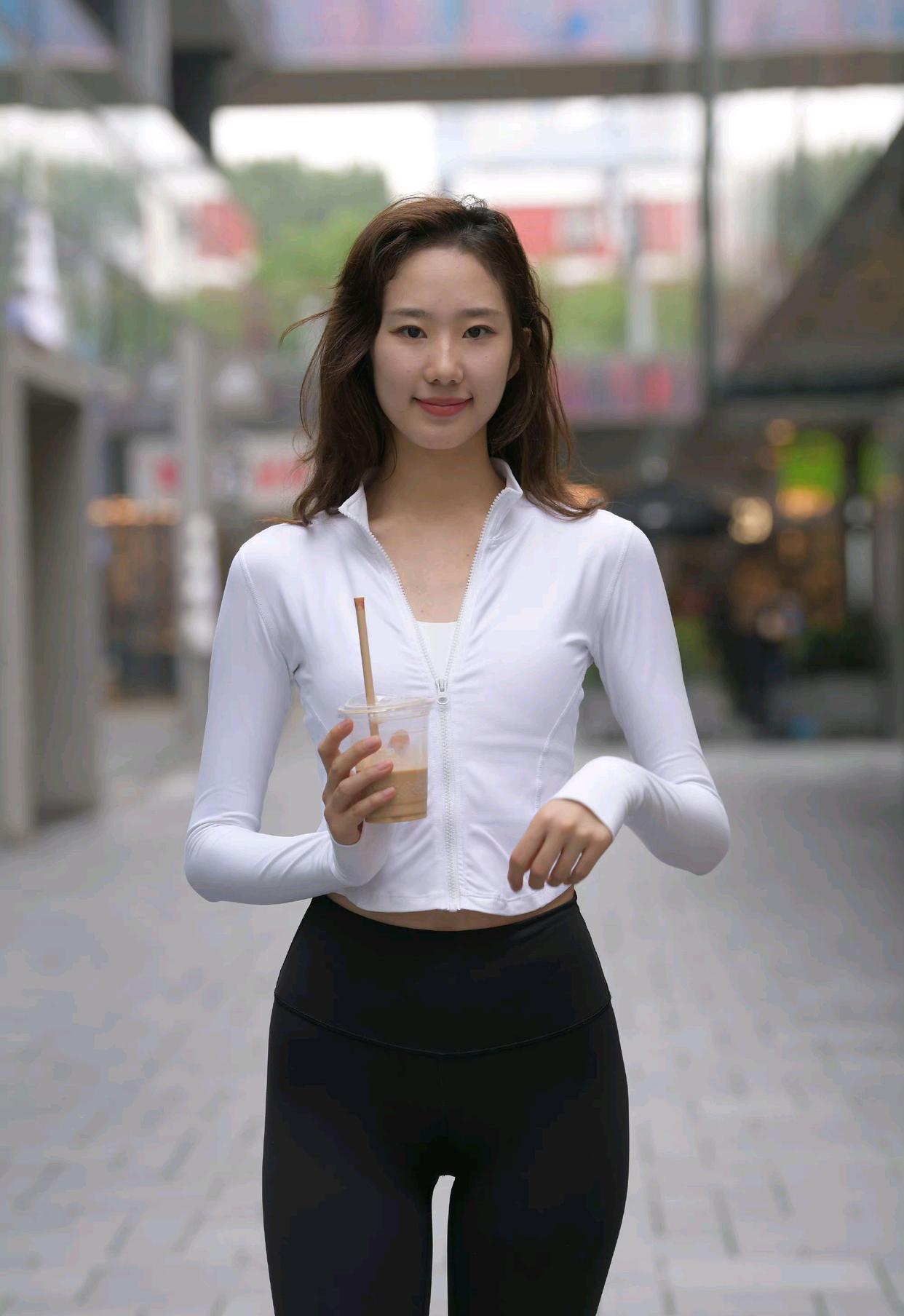 图片[2]-像刘亦菲的黑色瑜伽裤女孩J2237 340P1V-14.8GB-朵兔兔