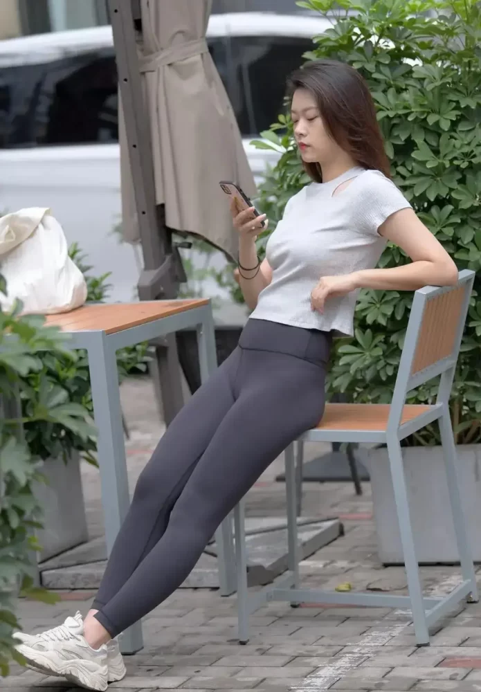 图片[4]-黑色瑜伽裤靓丽女孩J2200 905P1V-30.5GB-朵兔兔