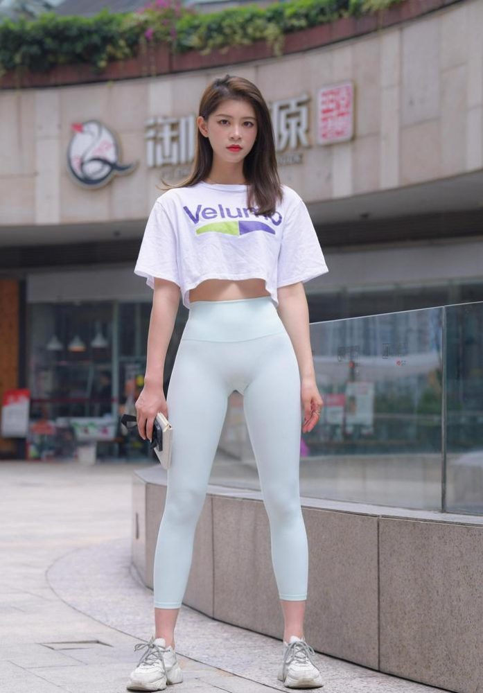 图片[1]-这个瑜伽裤女孩真的很漂亮 J1960 815P1V-28.9GB-朵兔兔