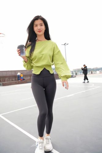 绿色瑜伽裤女孩很开心 J1519 1094P1V-27.6GB-朵兔兔