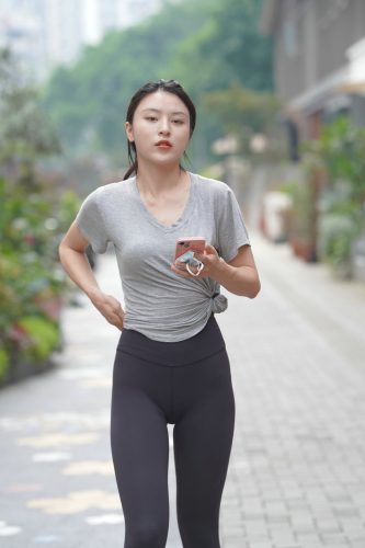 户外运动的瑜伽裤女孩J3008 845P2V-22.9GB-朵兔兔