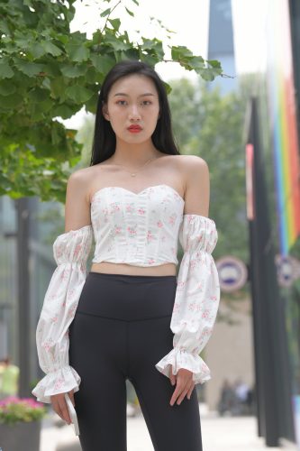 黑色瑜伽裤女孩J2212 740P1V-23.6GB-朵兔兔