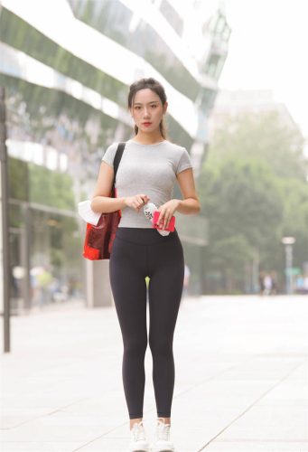 落落大方的瑜伽裤小女人J2221 760P1V-23.7GB-朵兔兔