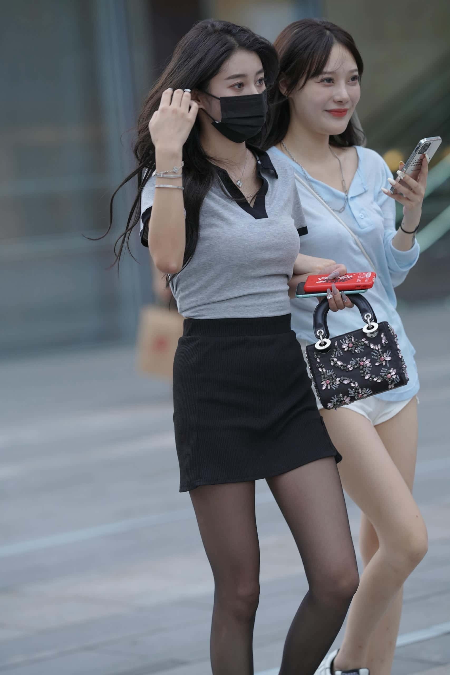 P0283 漂亮的黑丝美女【90P1V】1.29GB-朵兔兔