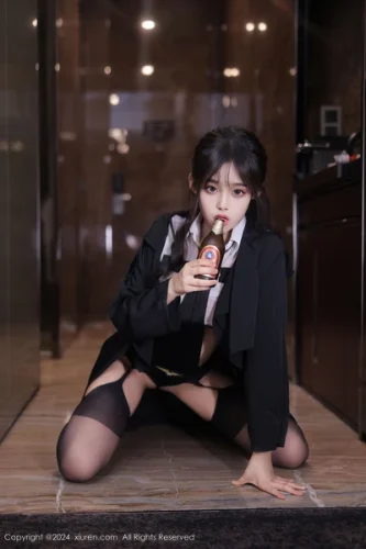 XIUREN秀人网8251-8300期合集-朵兔兔