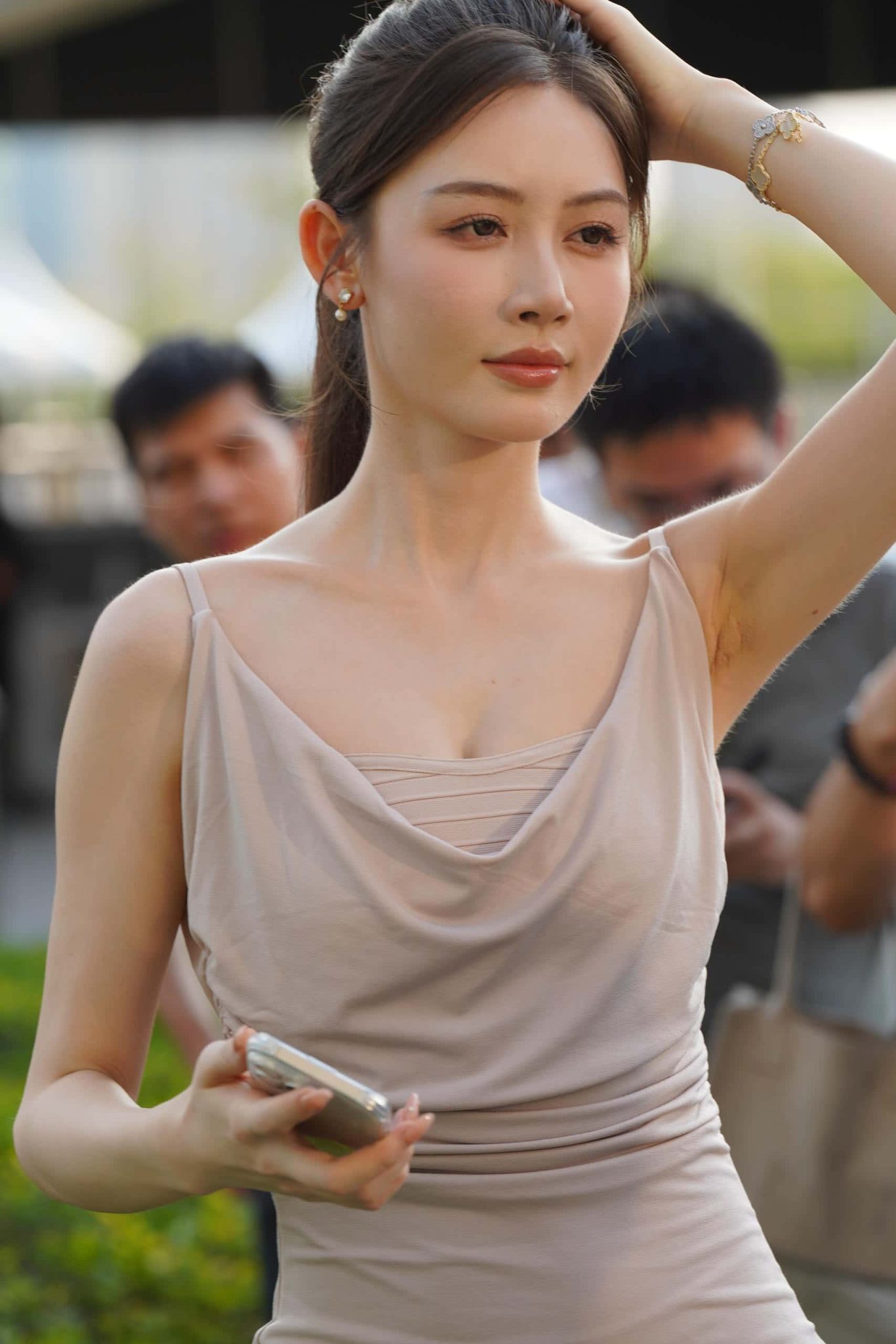 P4374 阳光气质美女 【159P】-朵兔兔